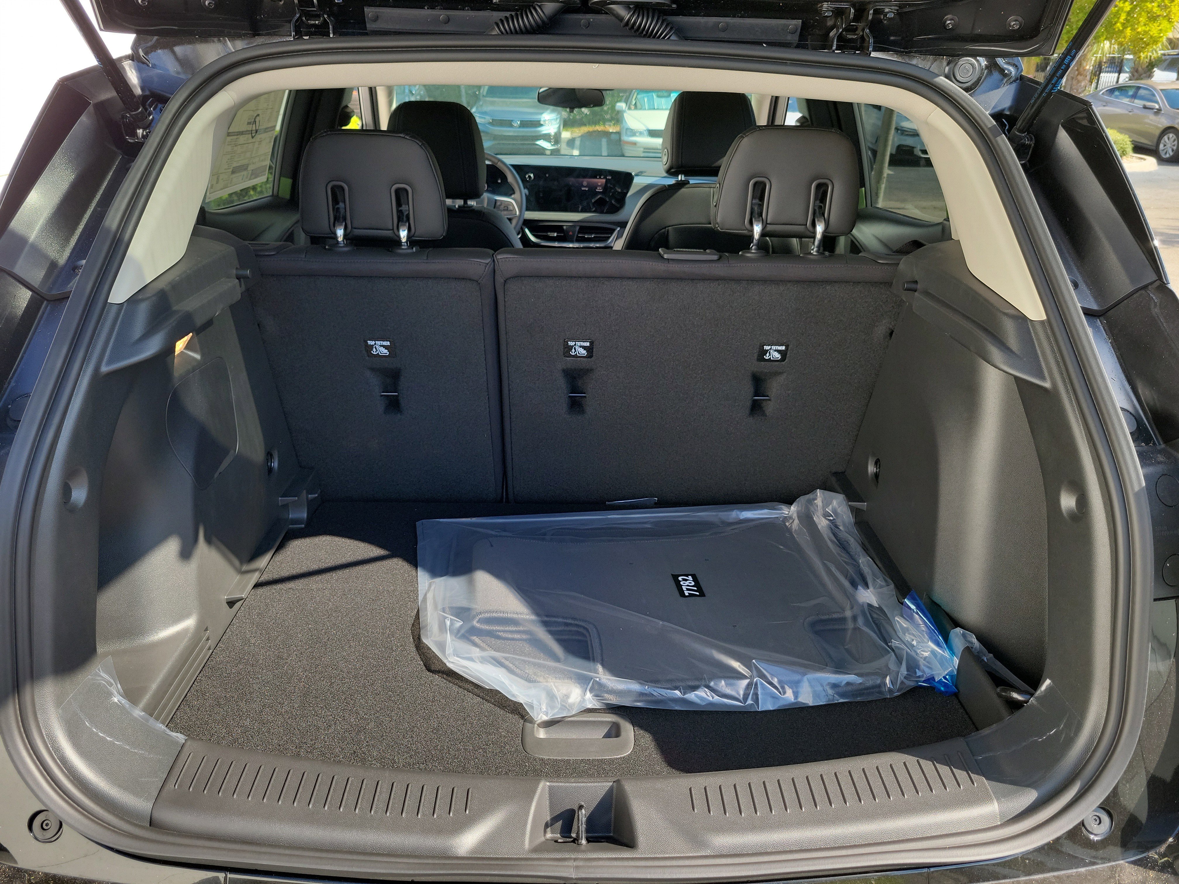 New 2026 Buick Encore GX Sport Touring image 9