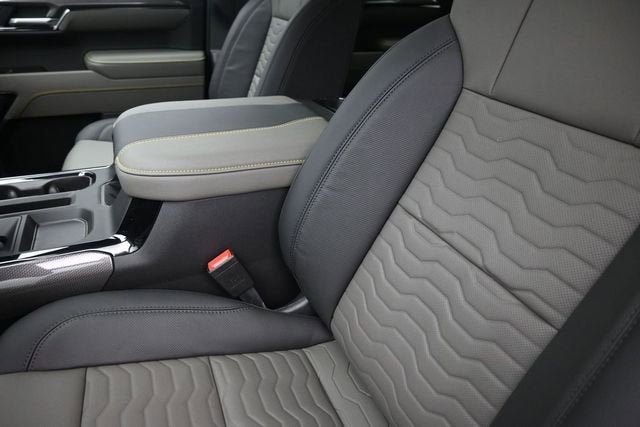 New 2026 Chevrolet Silverado 1500 ZR2 AWD/4WD image 17