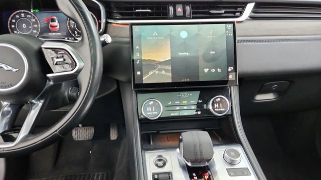 Used 2021 Jaguar F-PACE S image 16