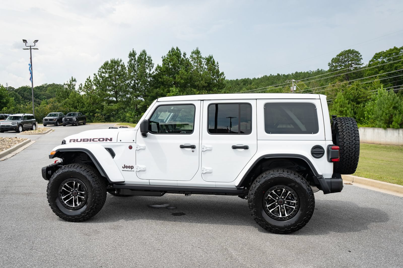 New 2026 Jeep Wrangler Unlimited Rubicon AWD/4WD image 17