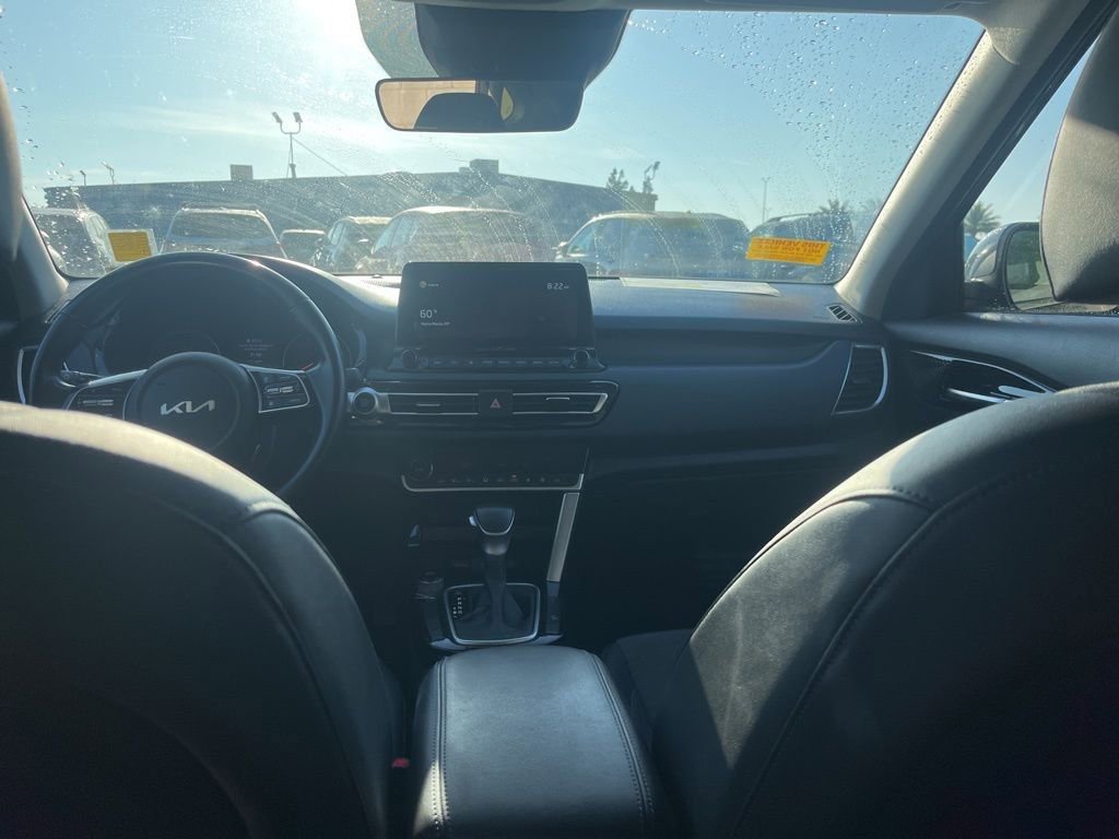 Used 2022 Kia Seltos S image 9
