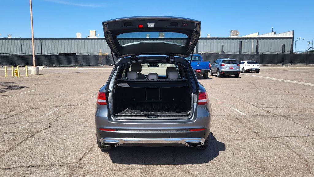 Used 2018 Mercedes-Benz GLC 300 image 11
