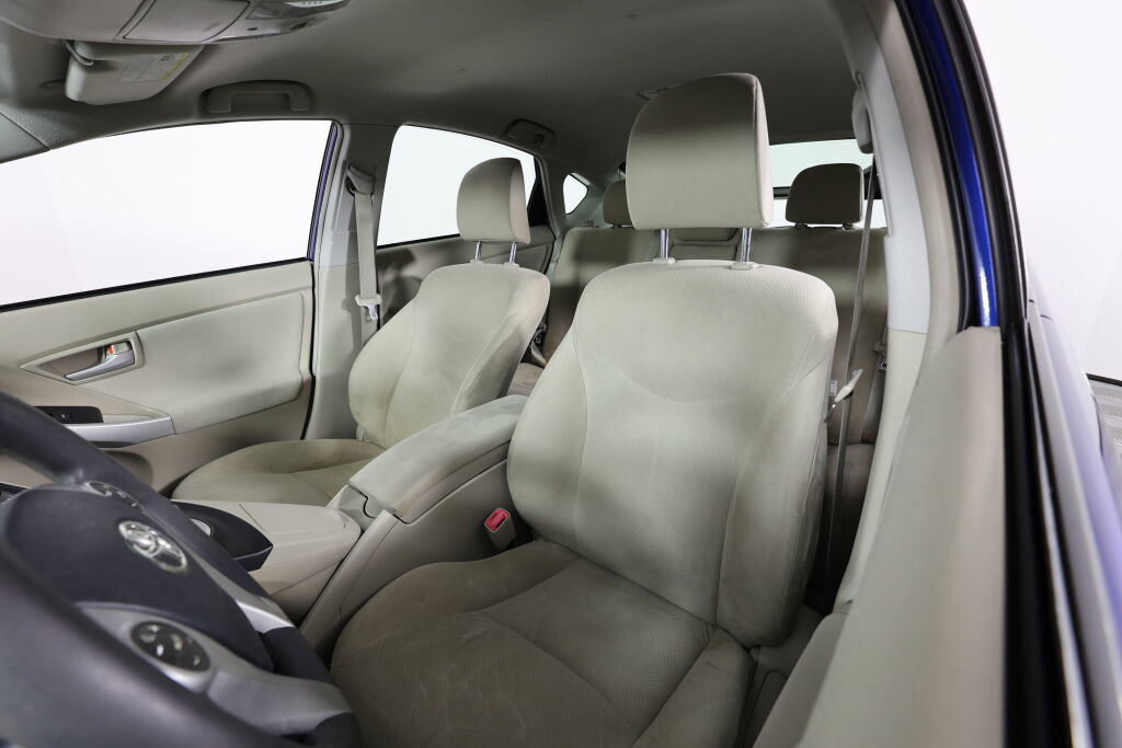 Used 2010 Toyota Prius Two image 11