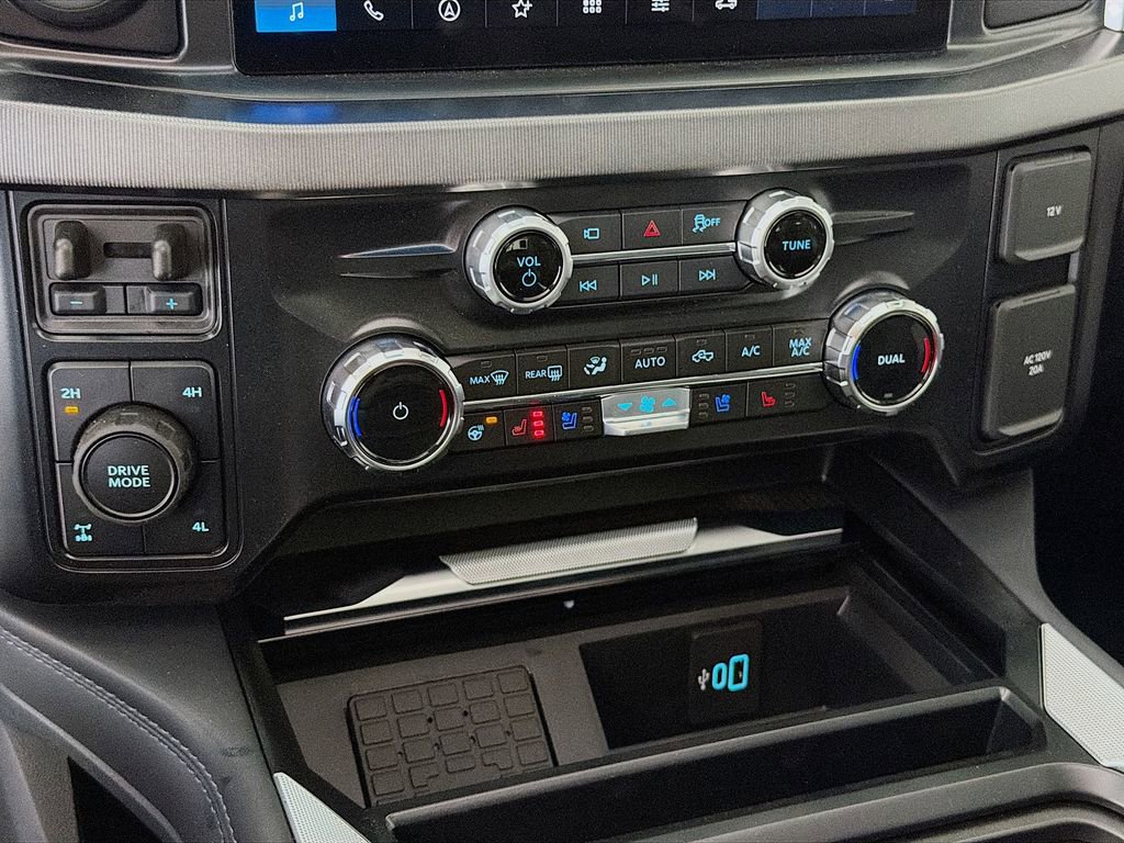 New 2025 Ford F350 Platinum w/ FX4 Off-Road Package image 18