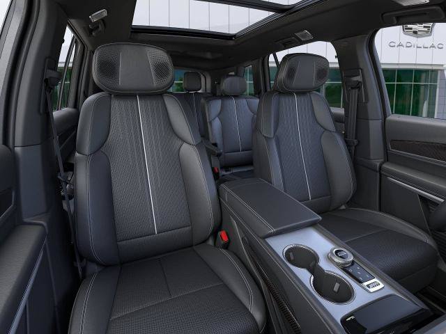 New 2027 Cadillac Vistiq Sport w/ LPO, Floor Liner Package AWD/4WD image 16