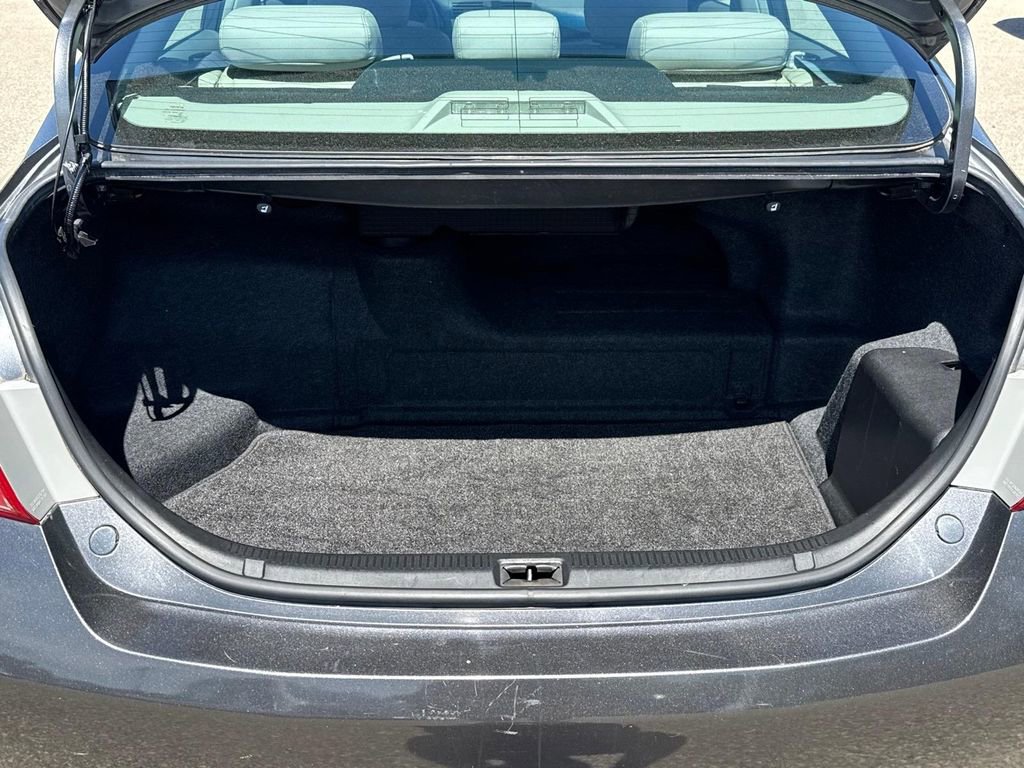 Used 2008 Toyota Camry Hybrid FWD image 5