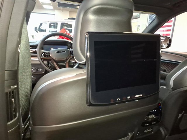 New 2025 Jeep Grand Cherokee L Summit image 12