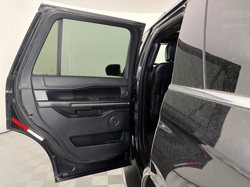 Certified 2019 Ford Expedition XLT w/ Equipment Group 202A AWD/4WD image 12