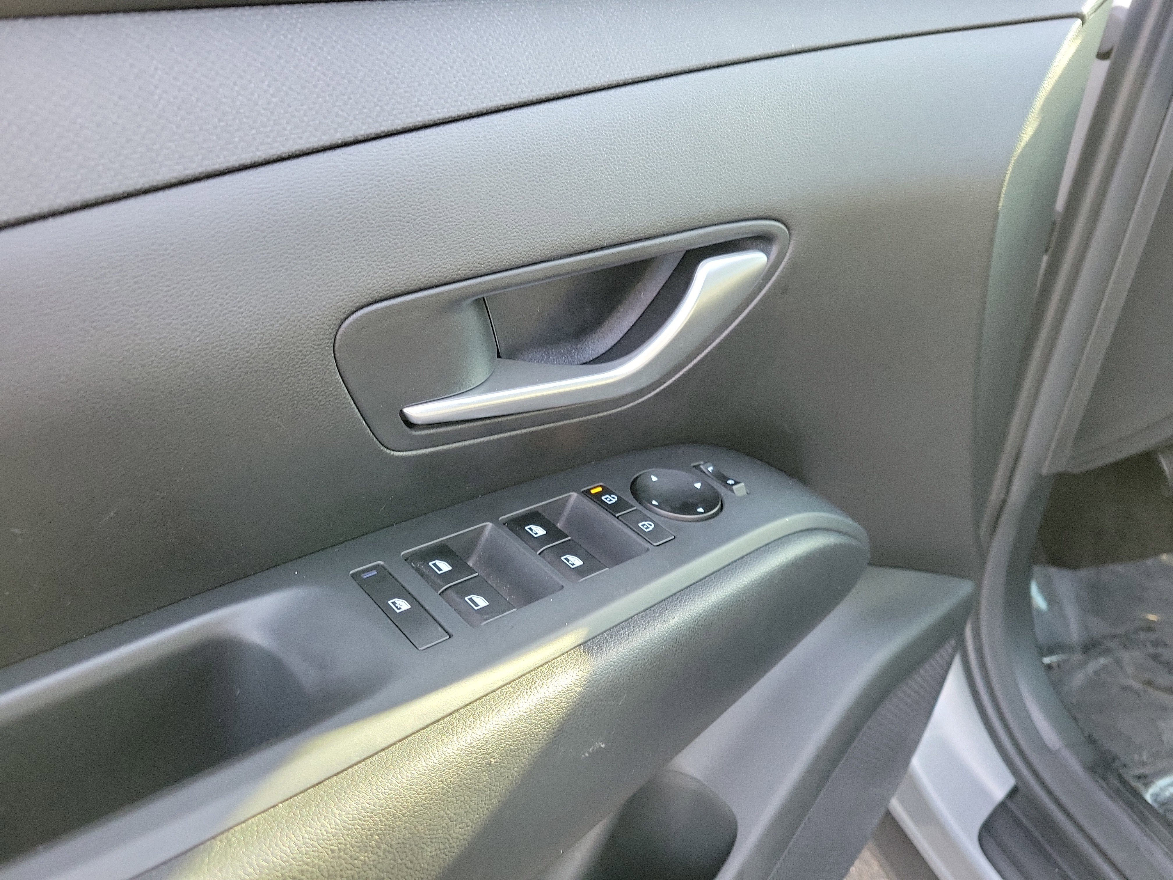 Certified 2025 Hyundai Tucson SEL image 18