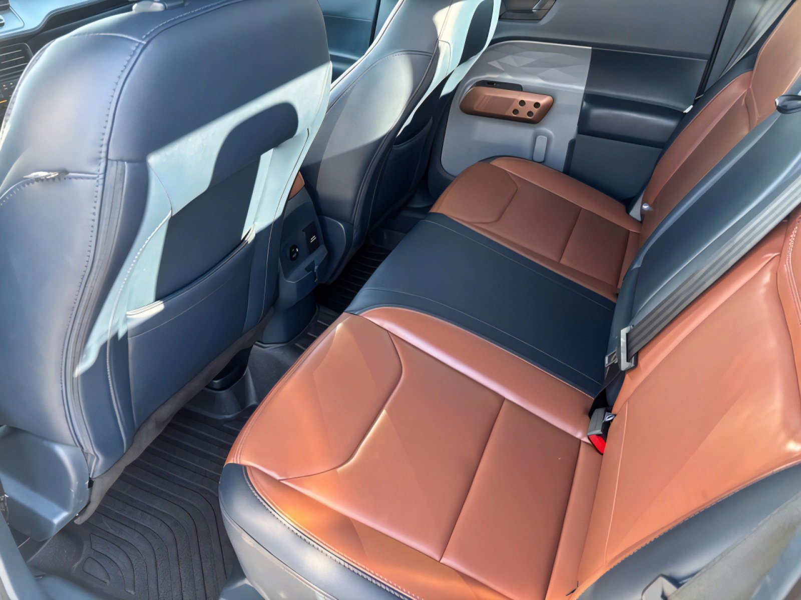 Used 2023 Ford Maverick Lariat w/ Lariat Luxury Package image 24