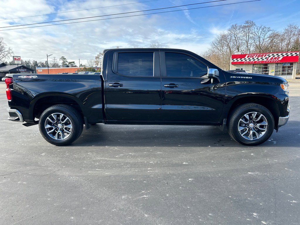 Used 2025 Chevrolet Silverado 1500 LT image 5