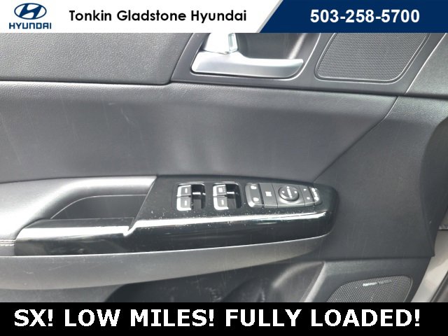 Used 2020 Kia Sportage SX image 10
