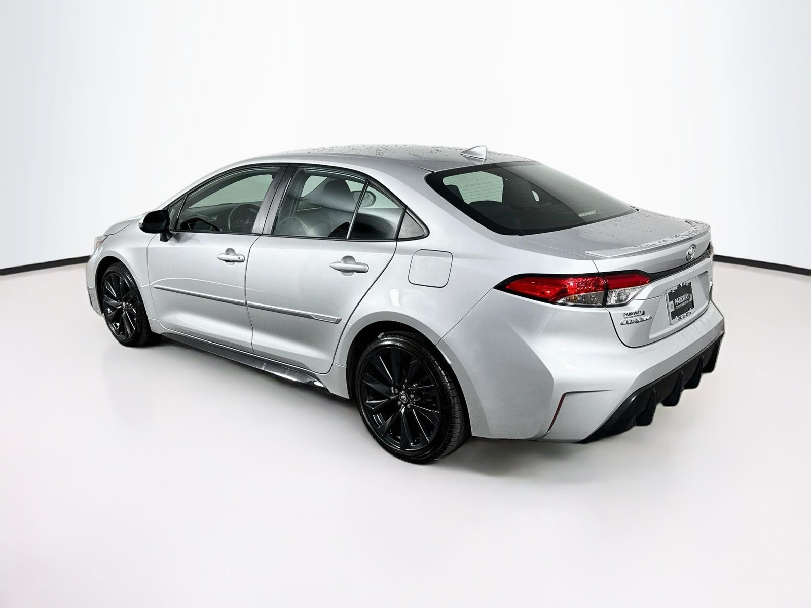 Certified 2024 Toyota Corolla SE FWD image 5