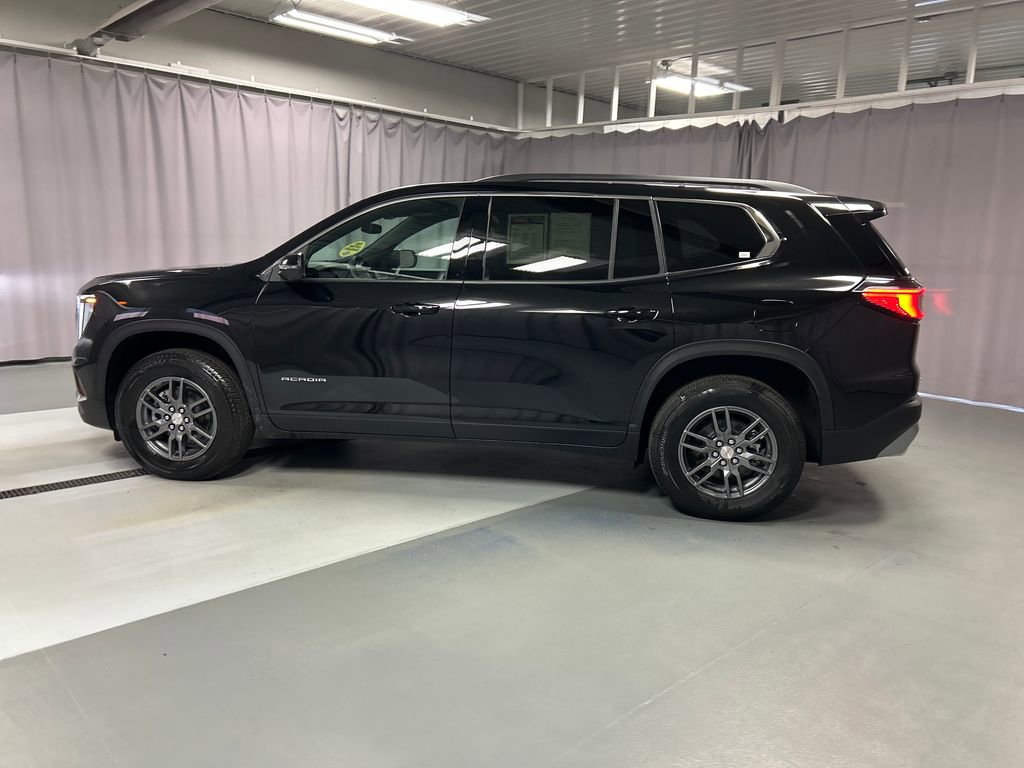 Used 2025 GMC Acadia Elevation image 4