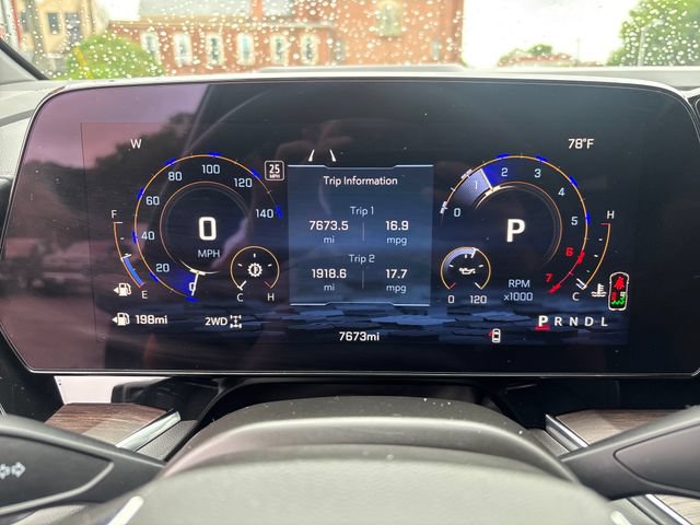 Used 2026 Chevrolet Suburban Z71 w/ Comfort Package AWD/4WD image 17