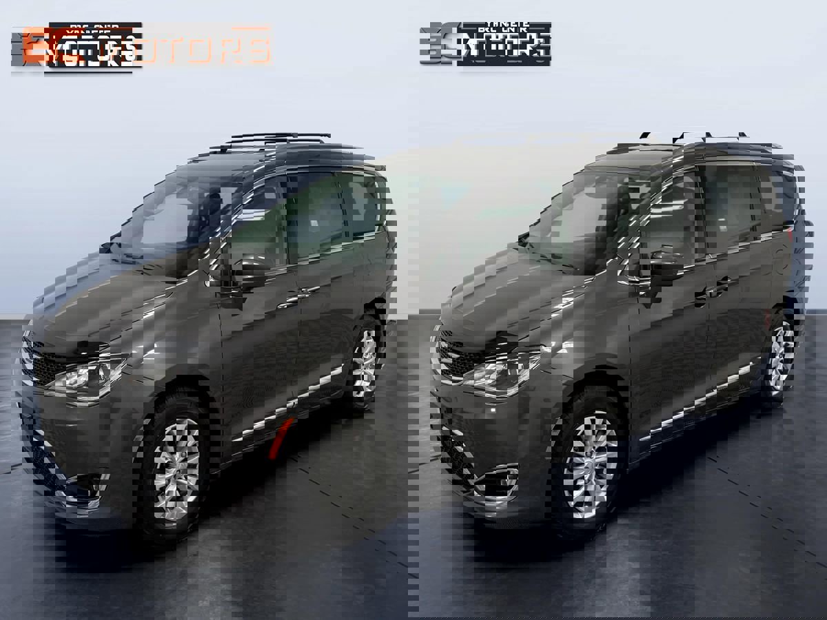 Used 2018 Chrysler Pacifica Touring-L