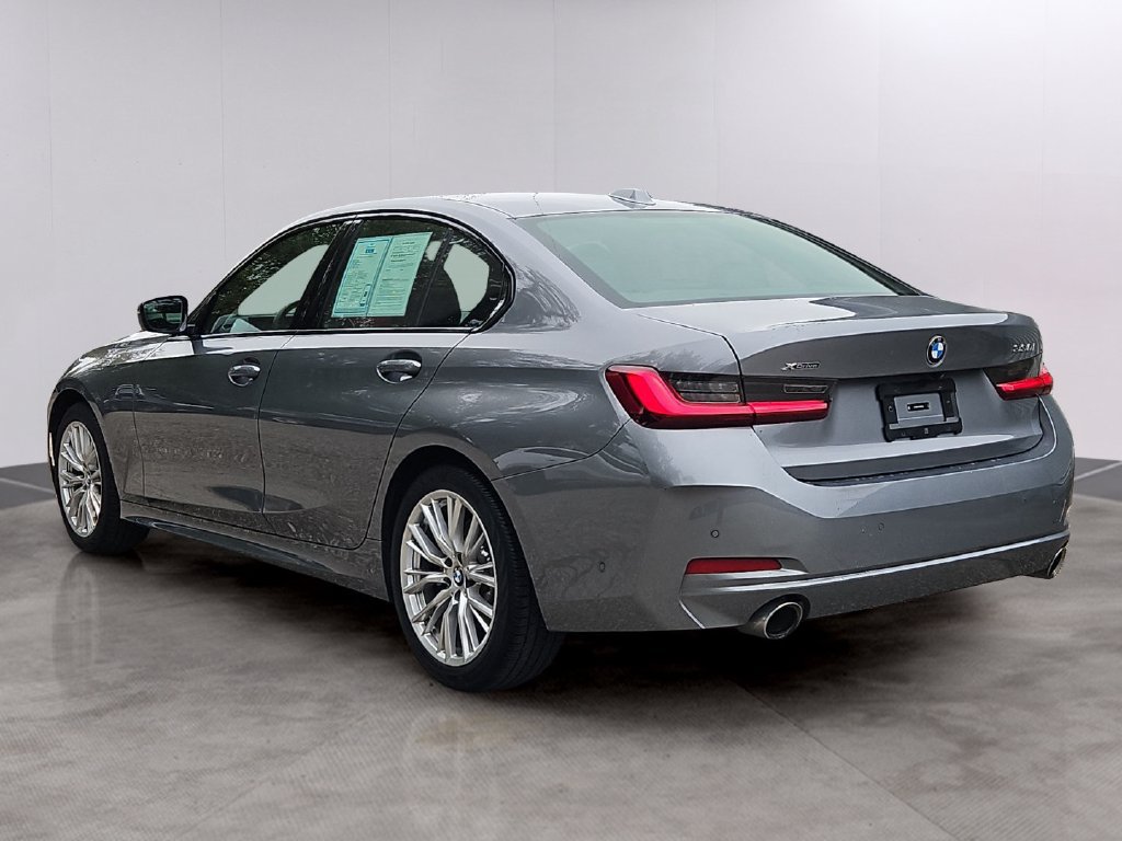 Used 2023 BMW 330i xDrive Sedan w/ Premium Package AWD/4WD image 6