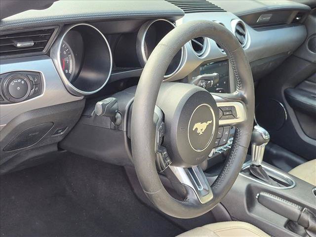 Used 2019 Ford Mustang Premium RWD image 10