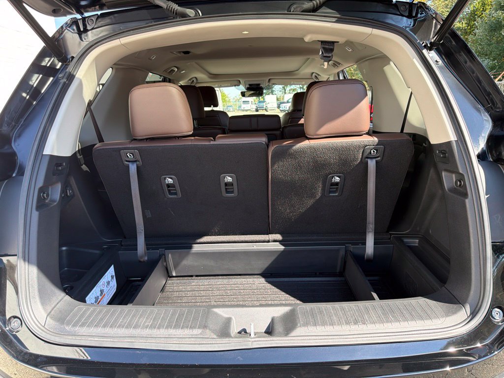 Used 2025 Honda Pilot Elite image 19