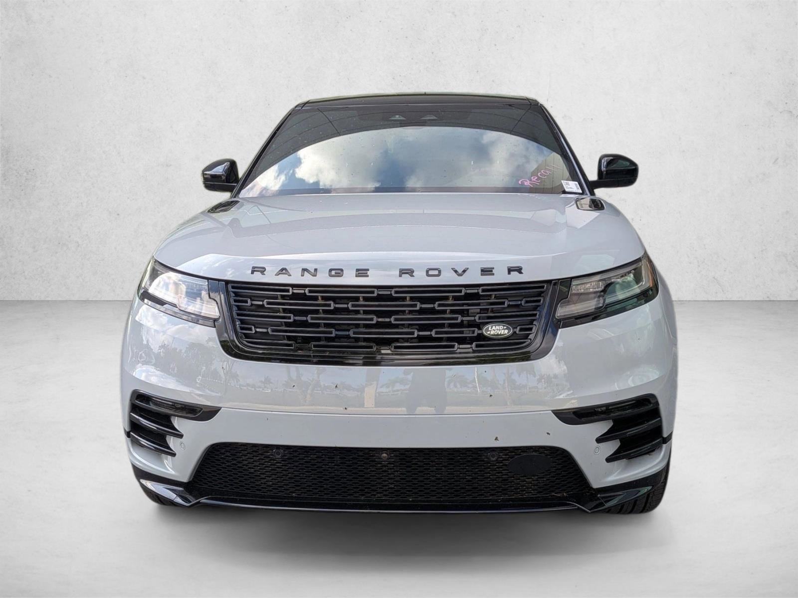 Used 2026 Land Rover Range Rover Velar Dynamic SE AWD/4WD image 2