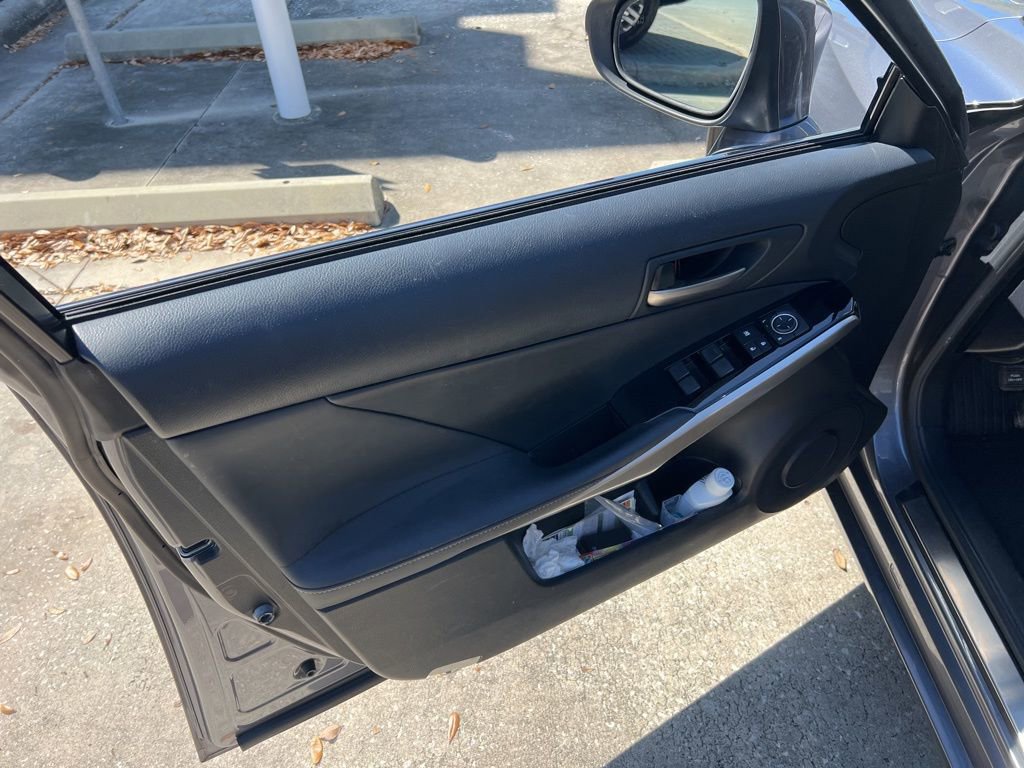 Used 2019 Lexus IS 300 300 w/ Accessory Package 2 image 9