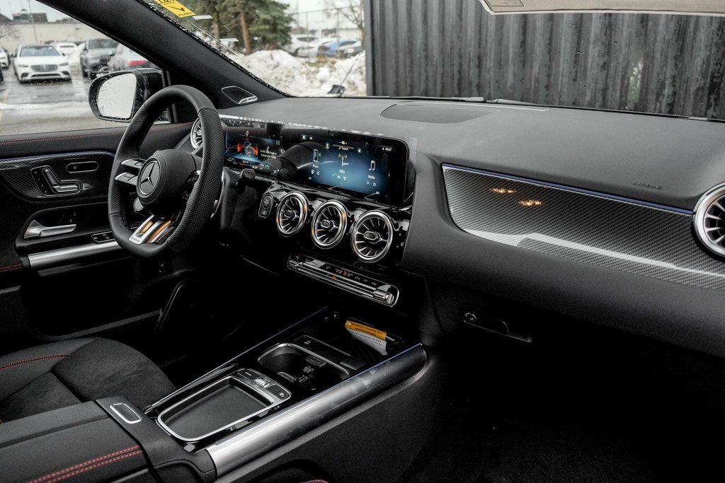 New 2026 Mercedes-Benz GLA 35 AMG 4MATIC image 24