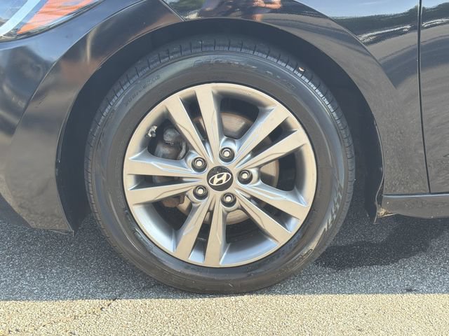 Used 2017 Hyundai Elantra Value Edition FWD image 13