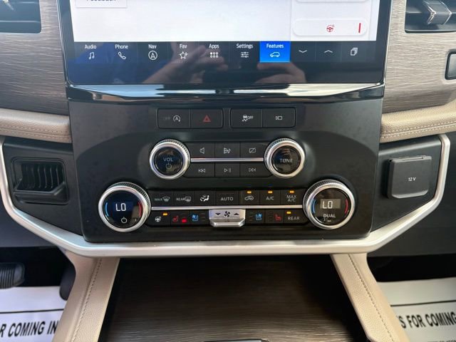 Used 2024 Ford Expedition Limited image 22