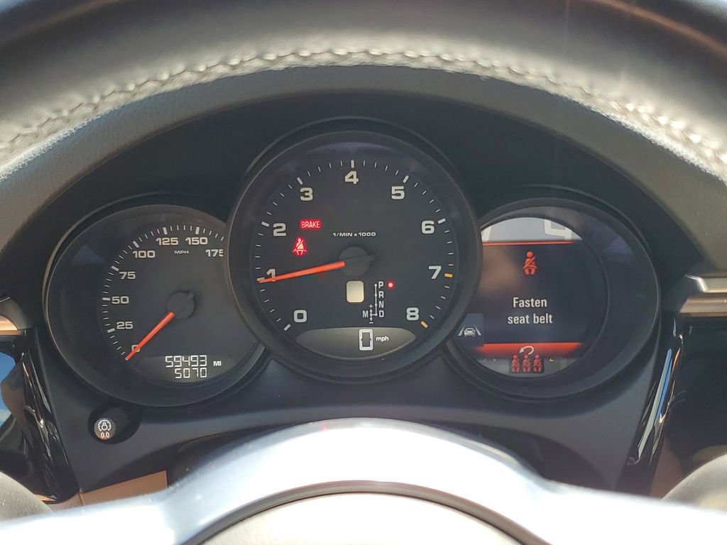 Used 2021 Porsche Macan image 25