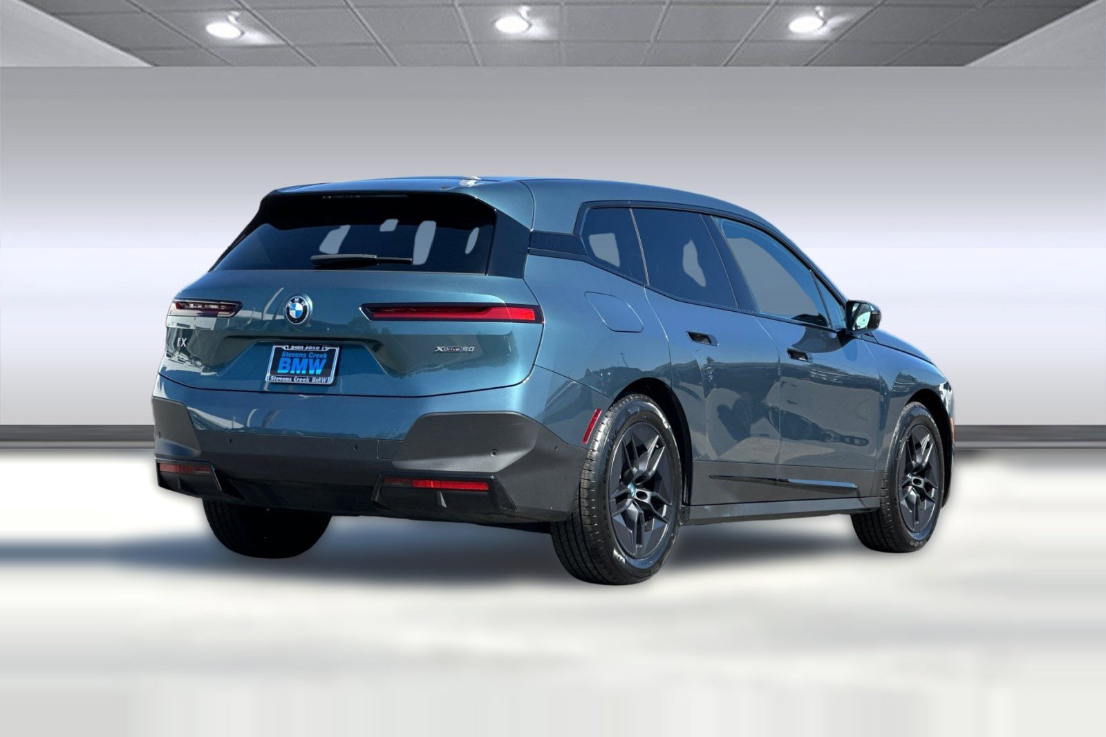 Certified 2023 BMW iX xDrive50 w/ Premium Package AWD/4WD image 9