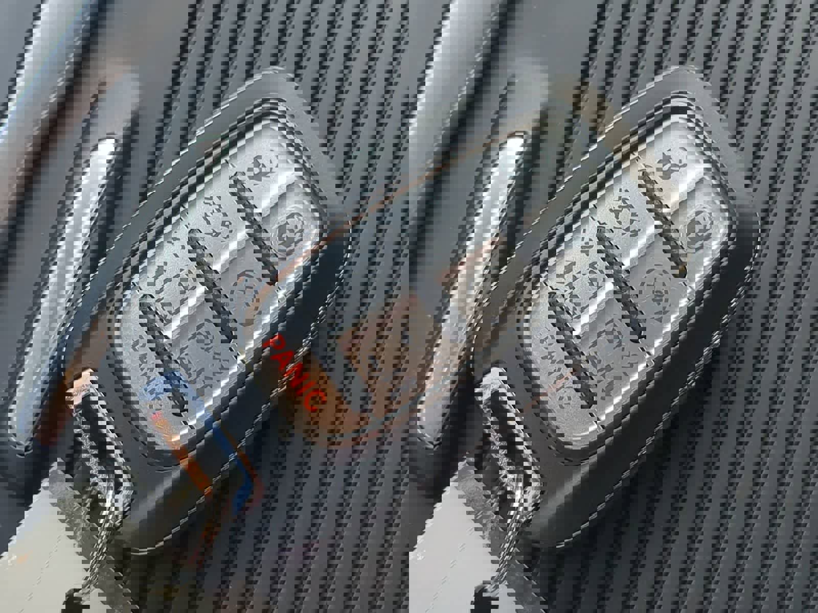 Certified 2020 Chrysler Pacifica Touring-L Plus w/ Tire & Wheel Group image 34