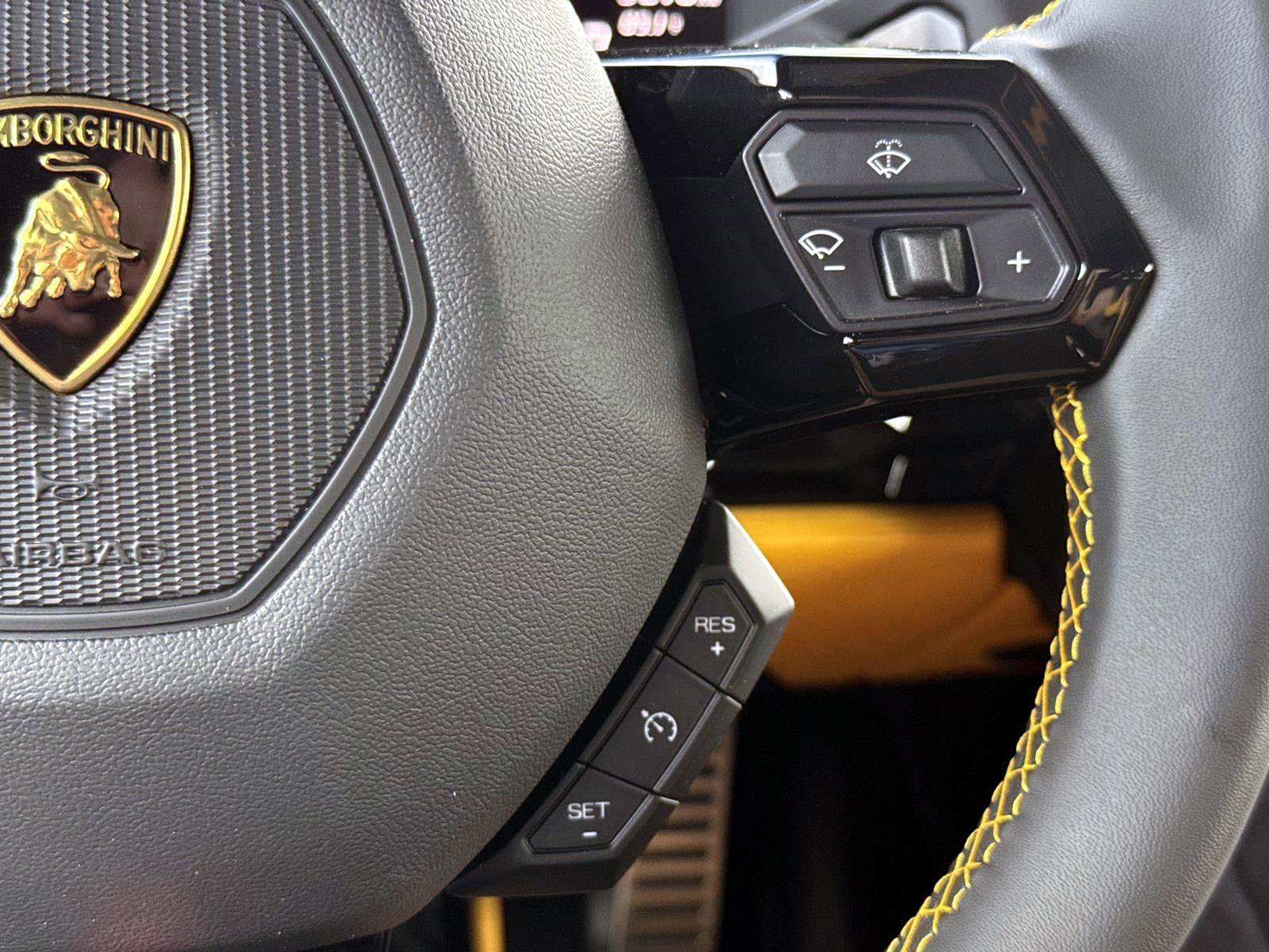 Used 2024 Lamborghini Huracan Tecnica RWD image 31