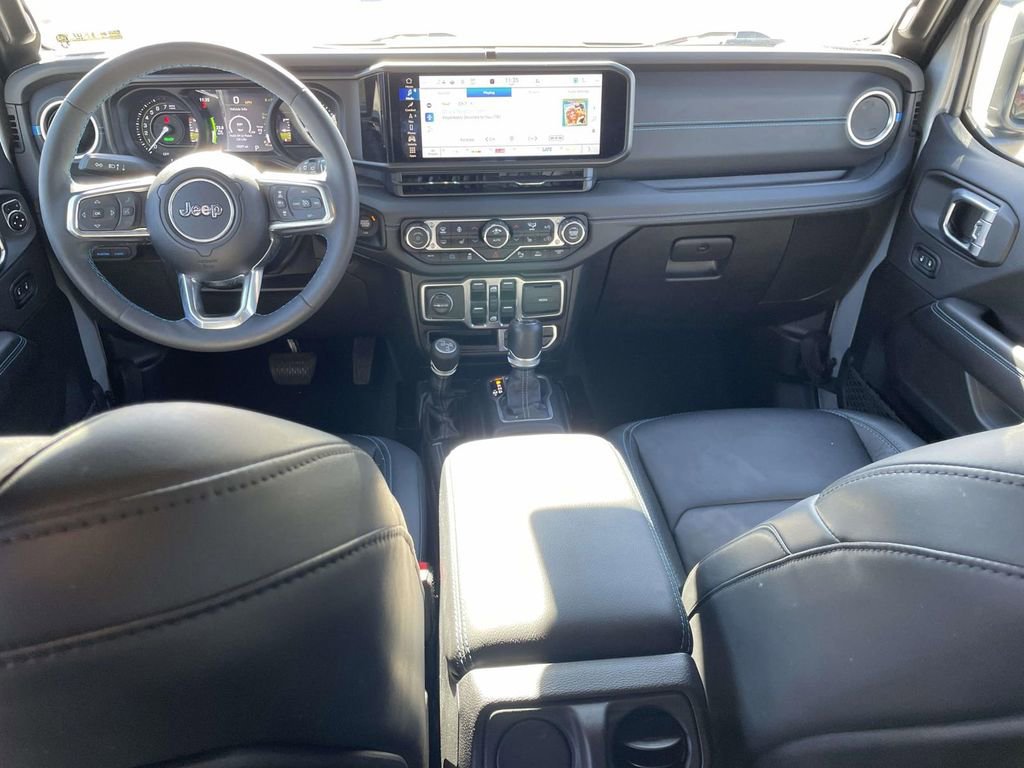 Used 2024 Jeep Wrangler High Altitude image 14