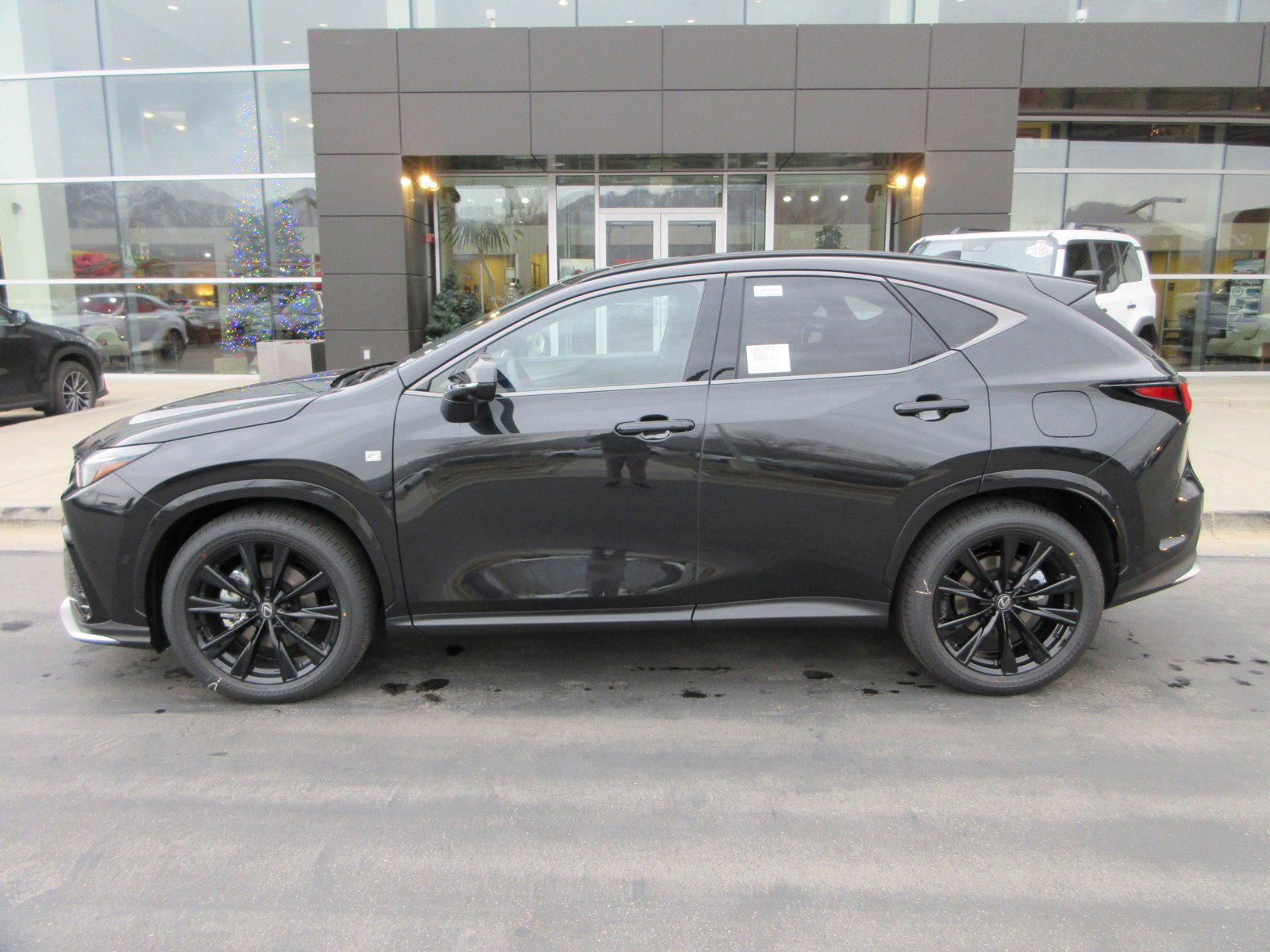 New 2026 Lexus NX 450h+ F Sport image 4