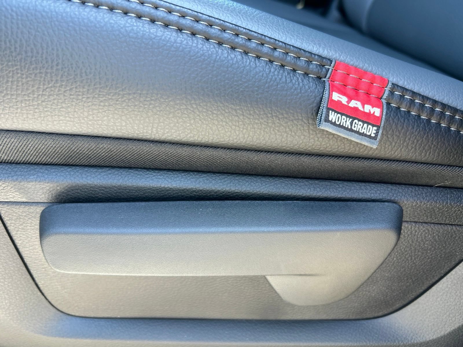 New 2026 RAM 3500 Tradesman AWD/4WD image 9