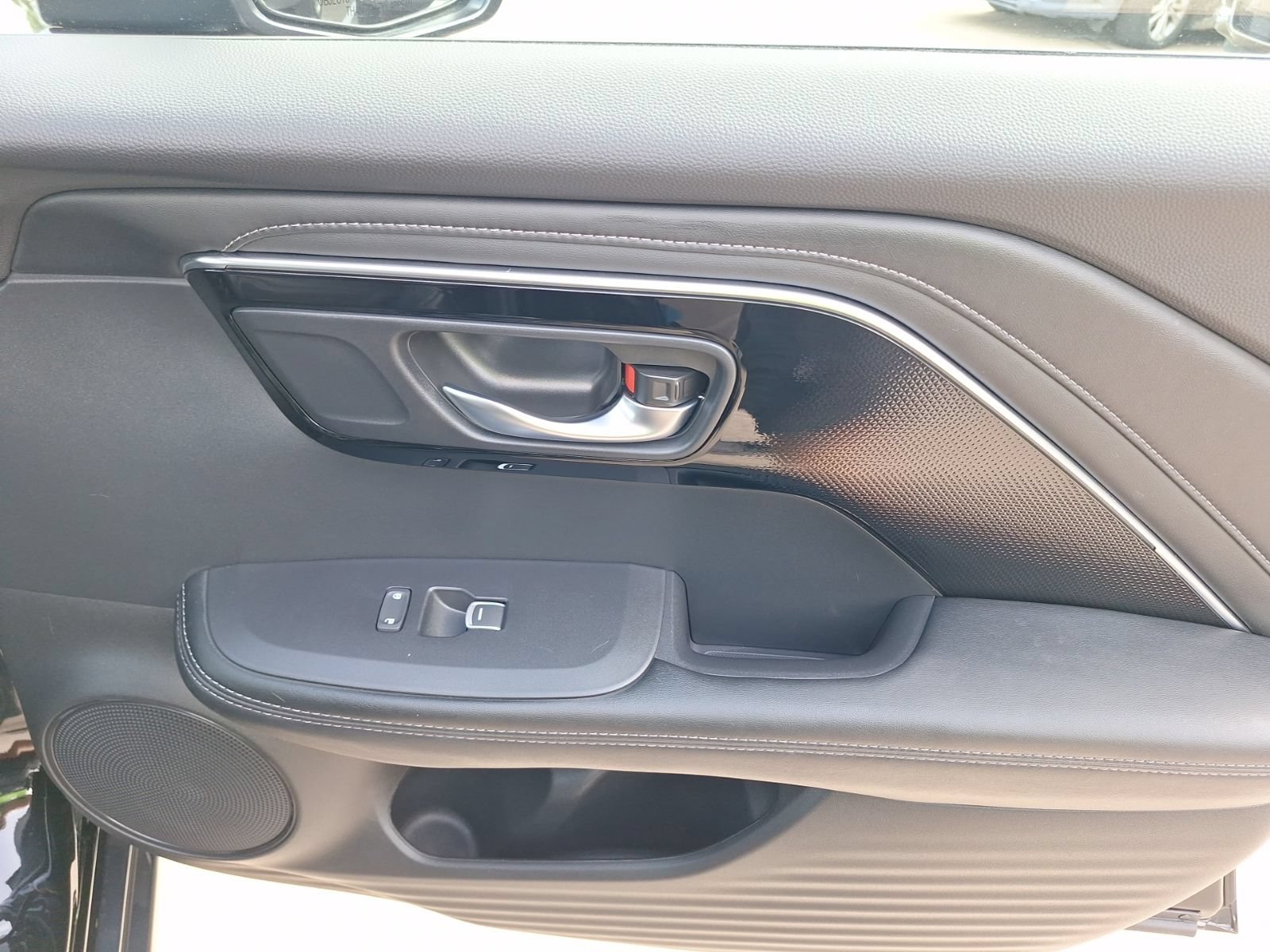 Used 2025 Acura ADX FWD image 34