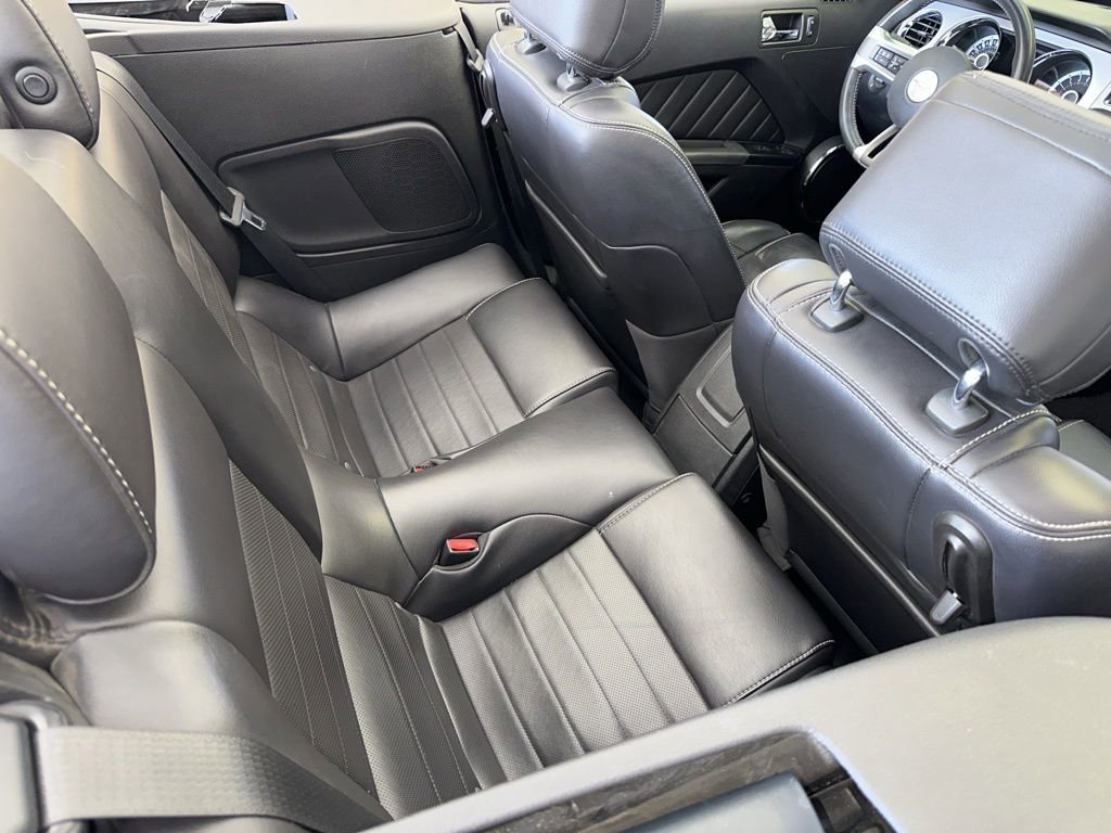 Used 2013 Ford Mustang Premium RWD image 12