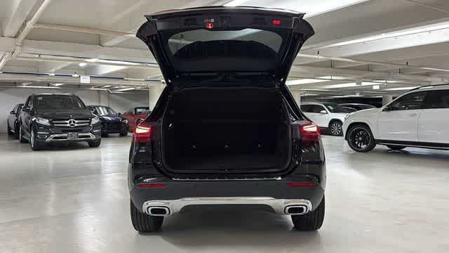 Used 2025 Mercedes-Benz GLA 250 4MATIC image 7