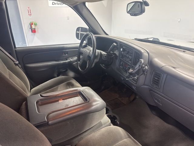 Used 2004 Chevrolet Silverado 1500 LS image 20