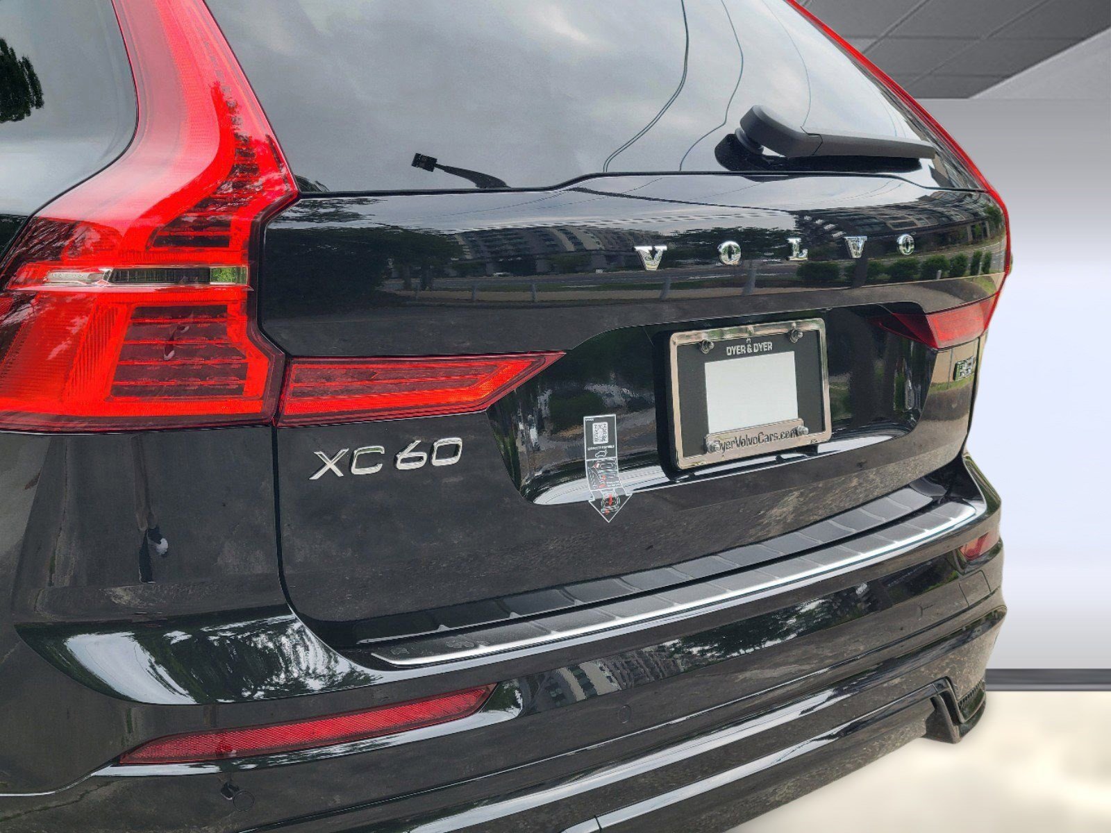 New 2024 Volvo XC60 B5 Ultimate w/ Protection Package Premier AWD/4WD image 28