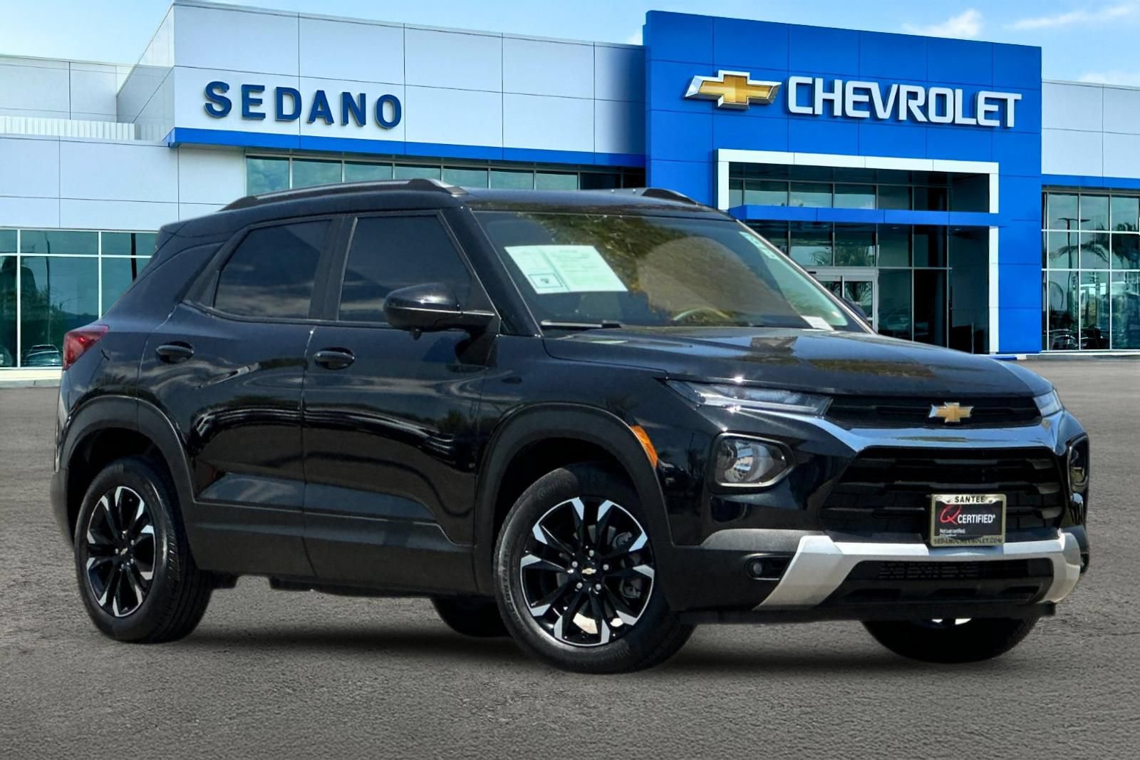 Used 2023 Chevrolet TrailBlazer LT FWD image 2