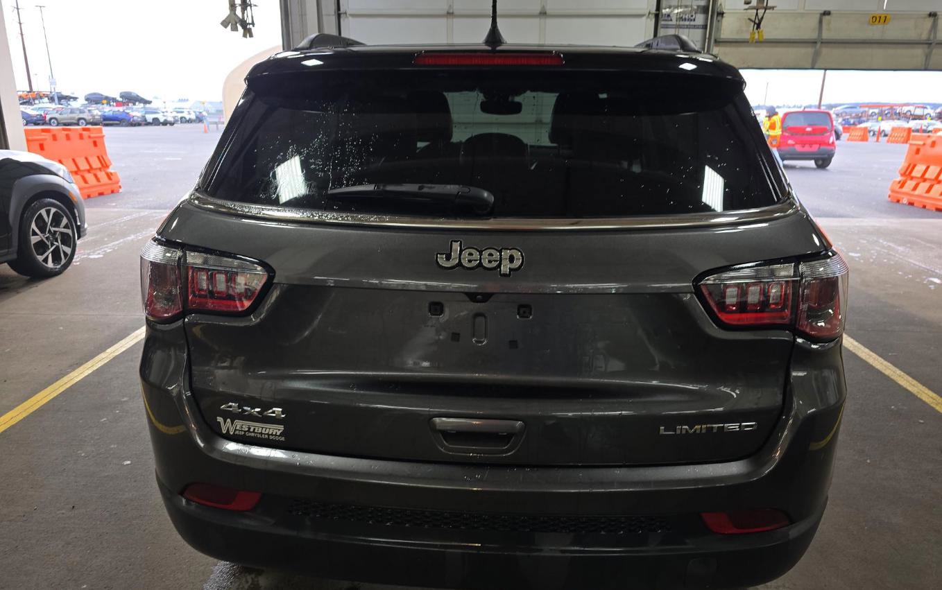 Used 2022 Jeep Compass Limited image 7