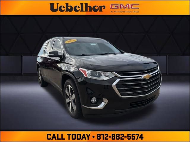 Used 2019 Chevrolet Traverse LT w/ LT Premium Package AWD/4WD image 1