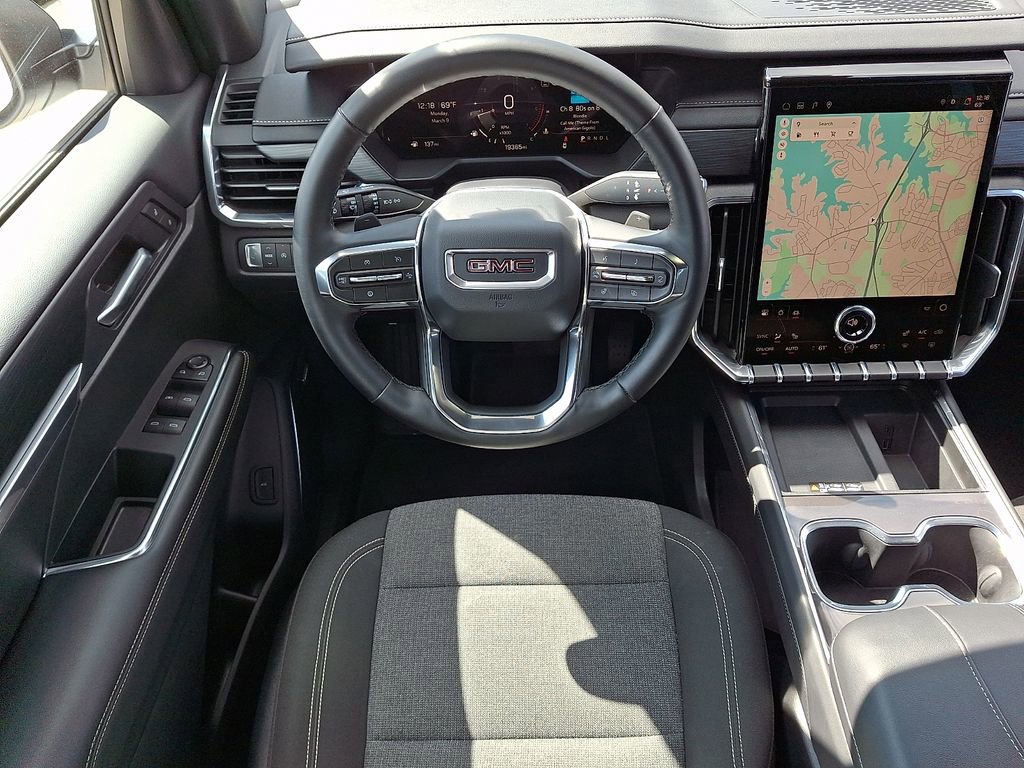 Used 2025 GMC Acadia Elevation image 11