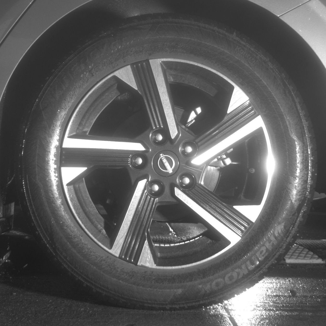 Used 2025 Nissan Sentra SV FWD image 14