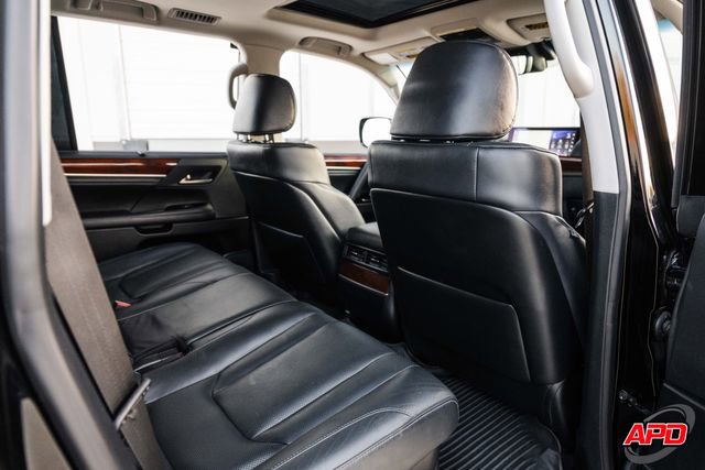 Used 2021 Lexus LX 570 4WD w/ Luxury Package image 72
