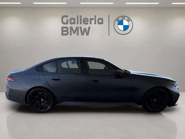 Used 2026 BMW M5 image 7