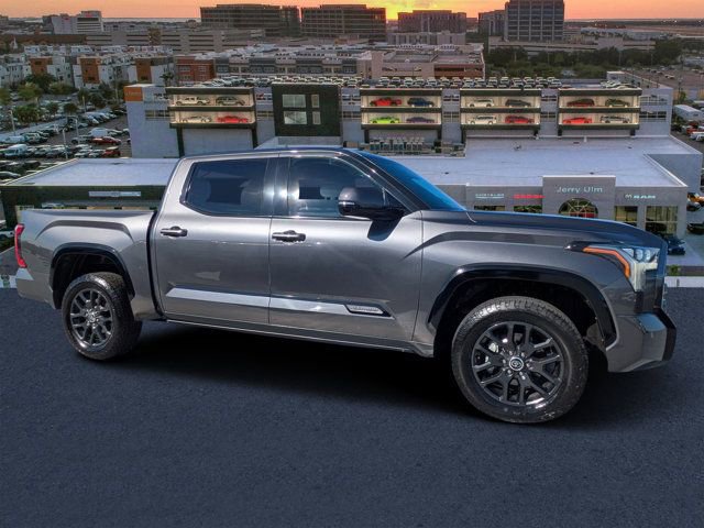Used 2023 Toyota Tundra Platinum image 1