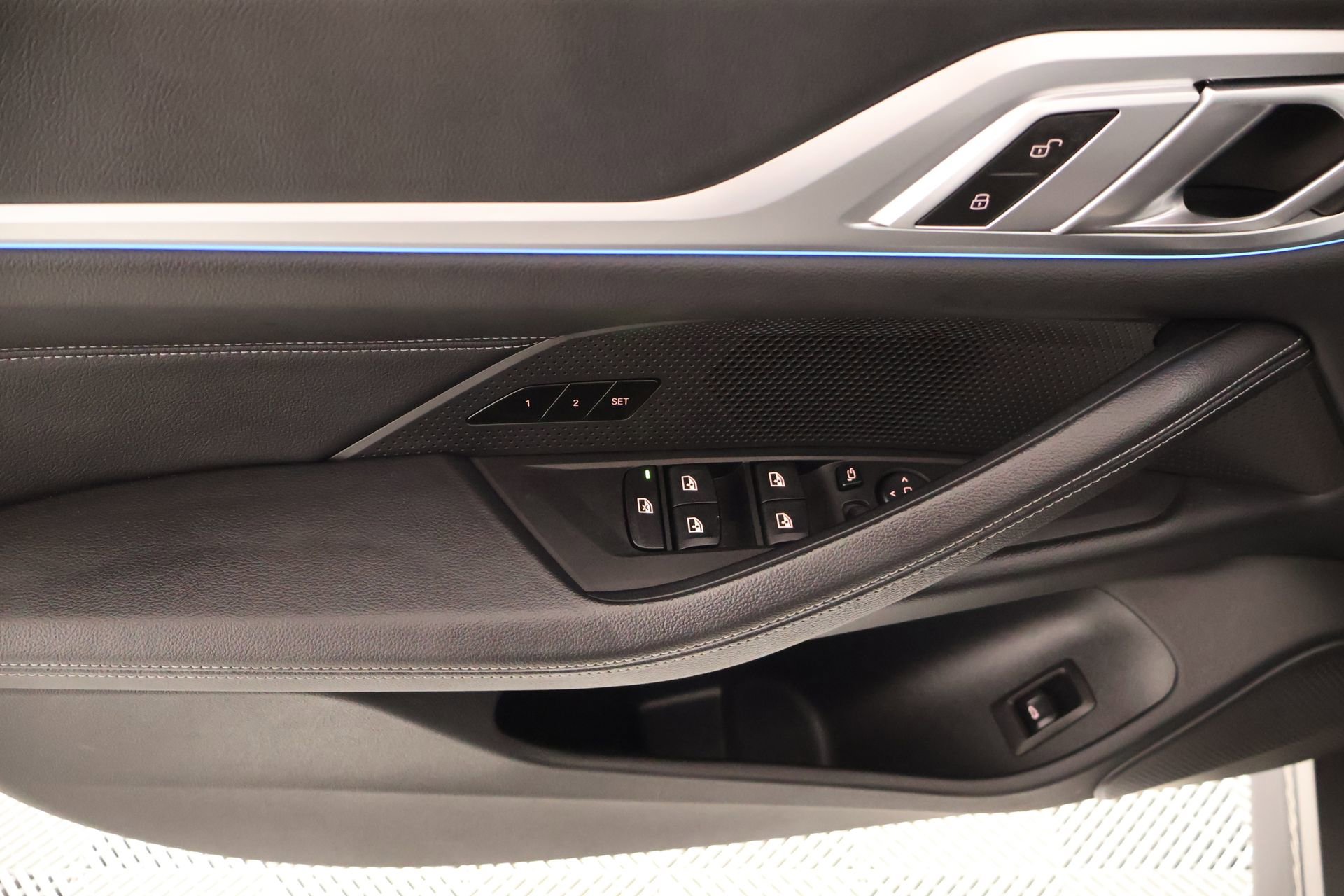 Used 2023 BMW i4 eDrive35 w/ Premium Package RWD image 17
