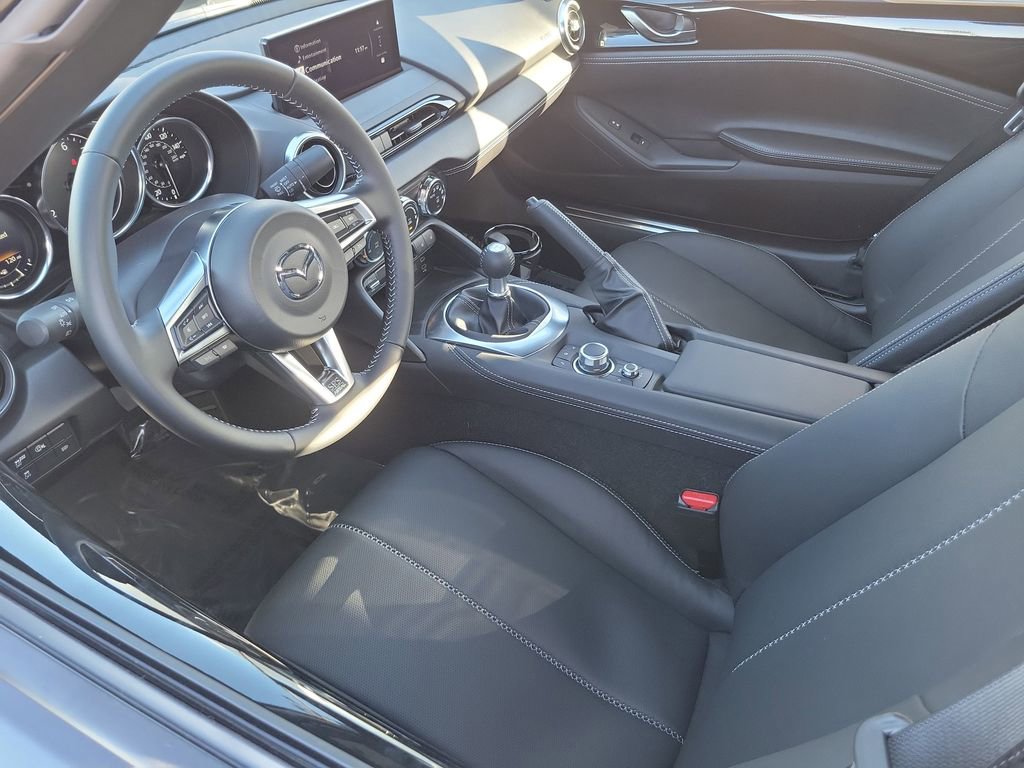 New 2025 MAZDA MX-5 Miata RF Grand Touring image 3